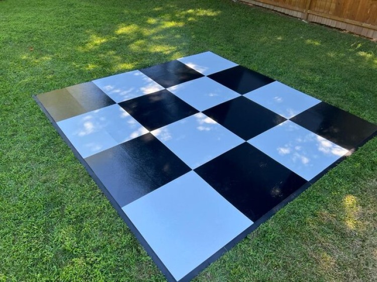 9' x 9' Dance Floor CHECKERED